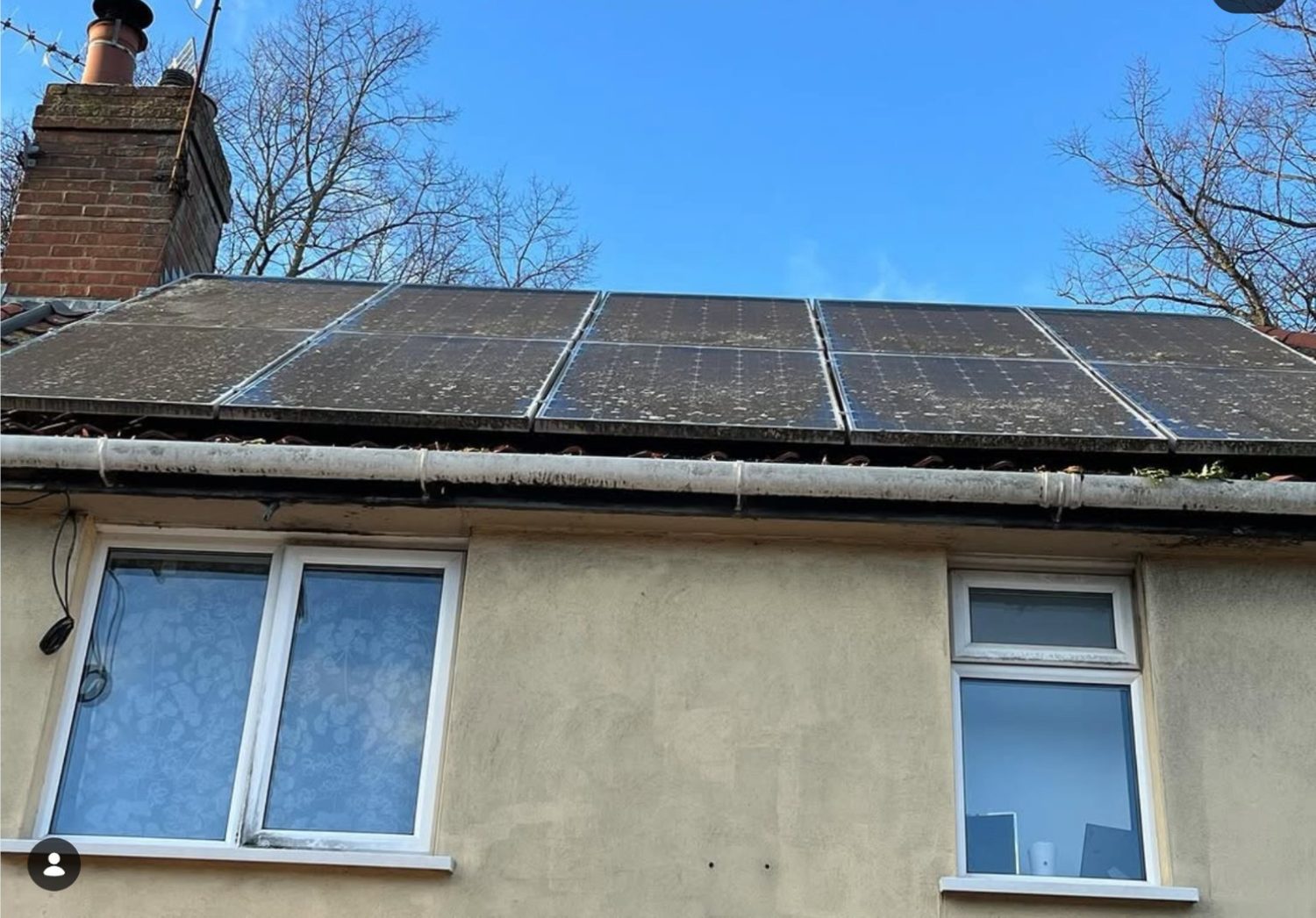 Dirty solar panels before professional cleaning